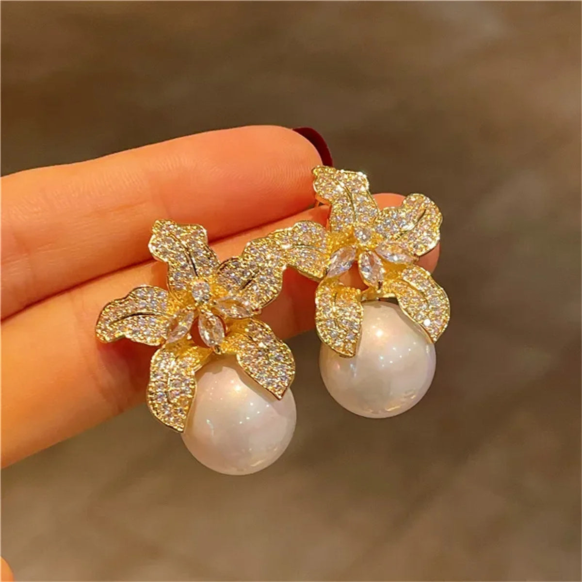 Elegant Floral Stud Earrings