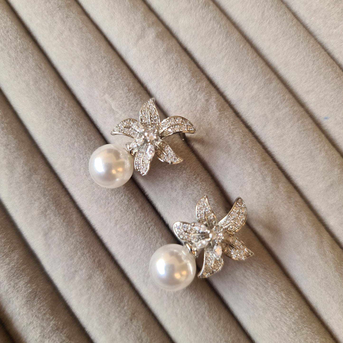 Flower Dangle Earrings