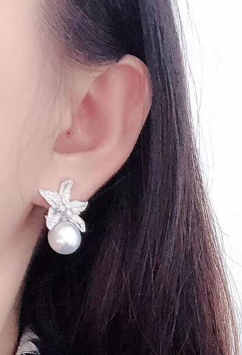 Flower Dangle Earrings