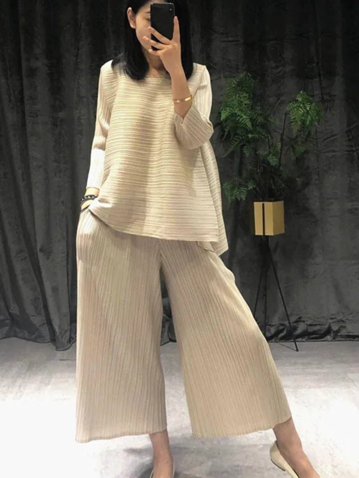 Relaxed Fit Pleated Co Ord - Image 2