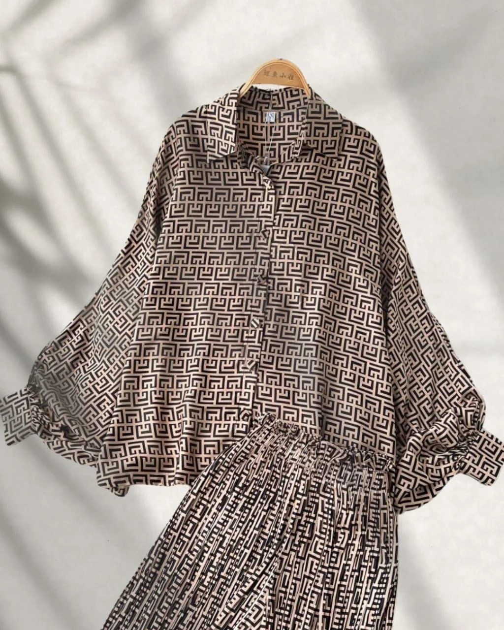 Pleated satin set - Image 6