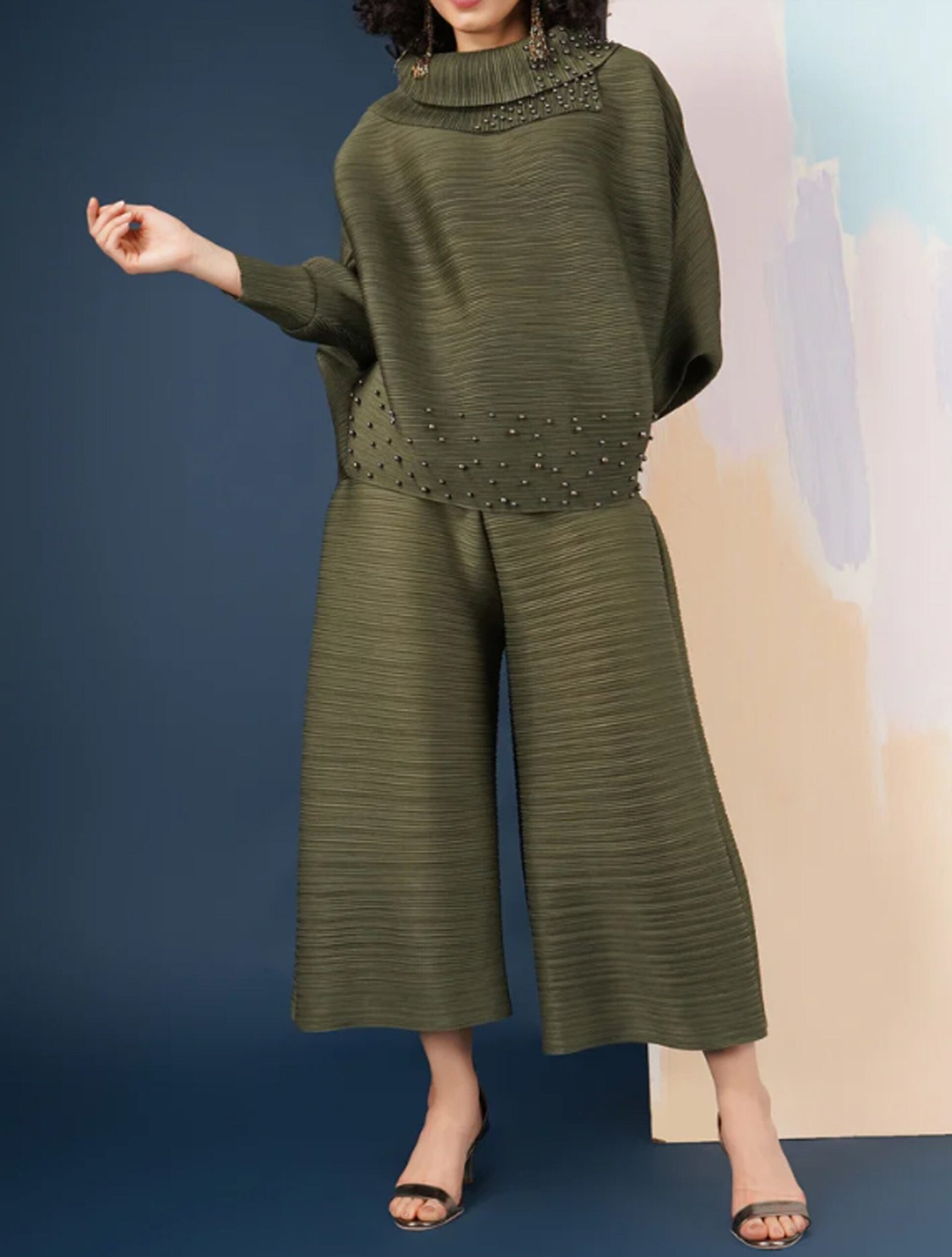 Crowl Neck Top - Image 4